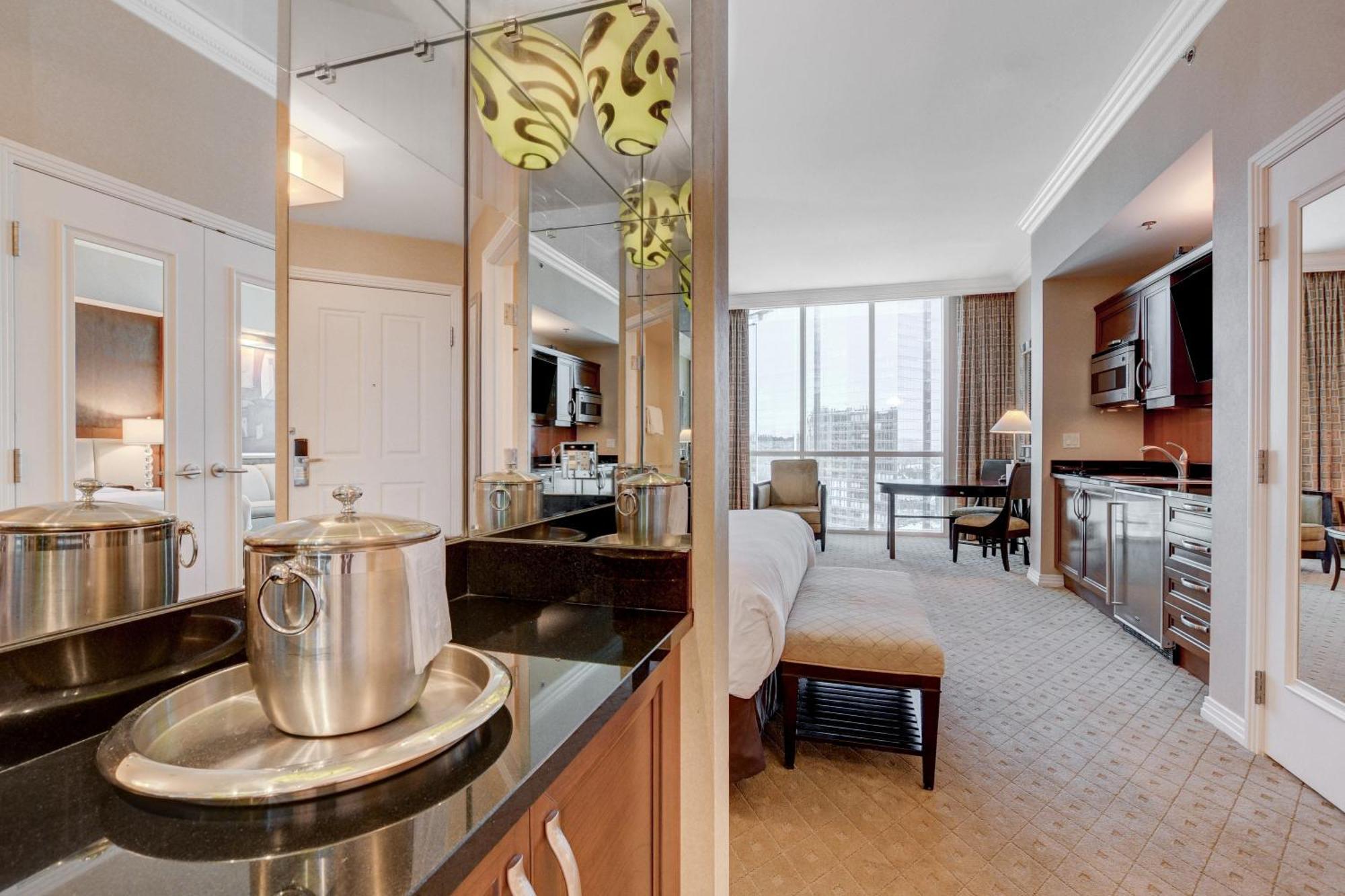 The Fantasy Suite Mgm Signature Pool View Las Vegas Eksteriør billede